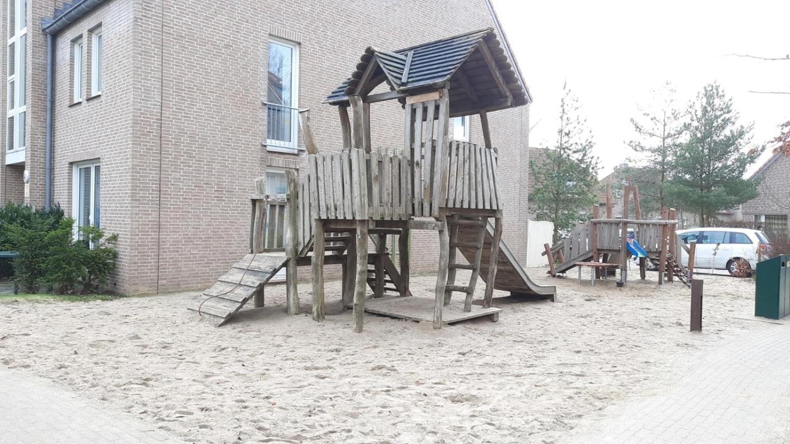 Apartment 514 In Tossens Stick